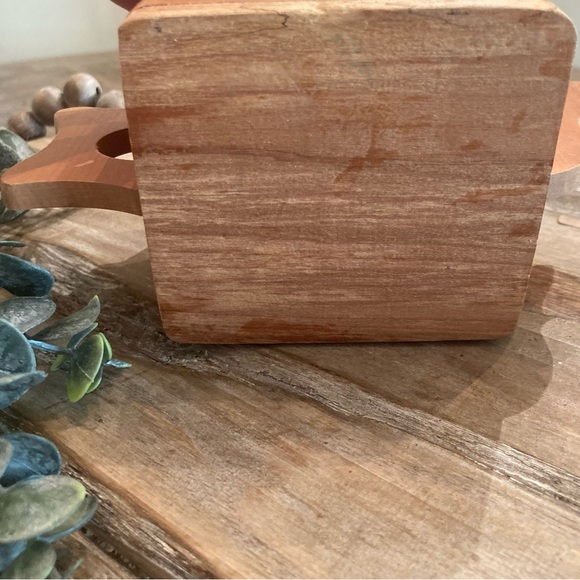 UNIQUE HANDCRAFTED WOOD TEA CONTAINER - Picture 9 of 12